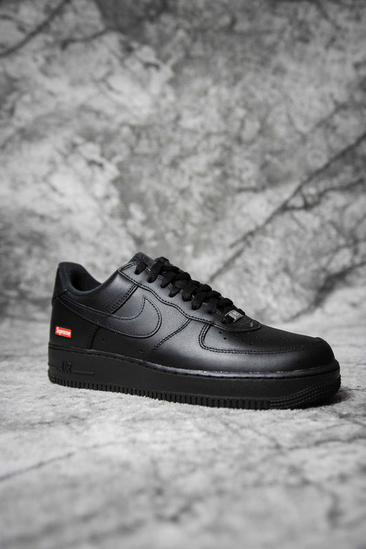 Nike Air Force 1 Low x Supreme Black