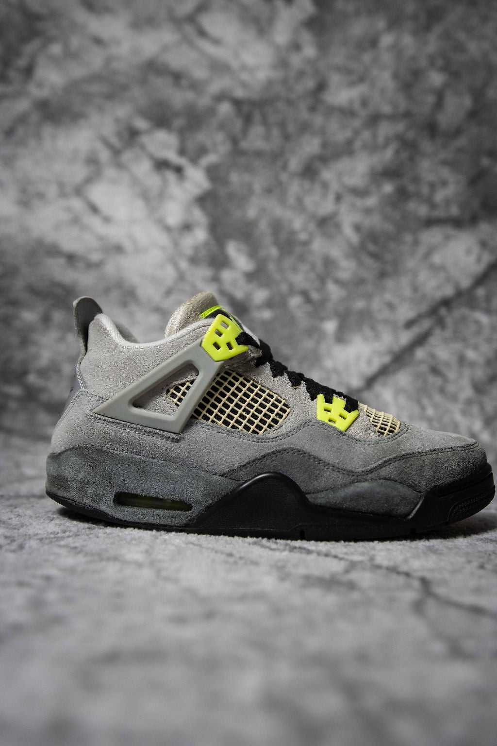Jordan 4 Neon Gs