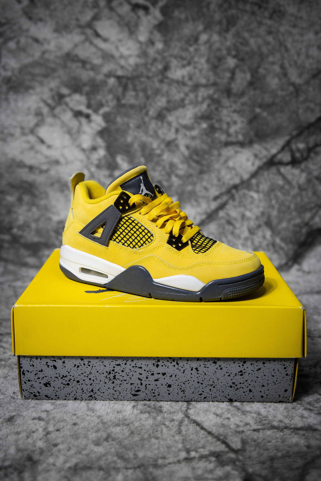 Jordan 4 Lightning Gs
