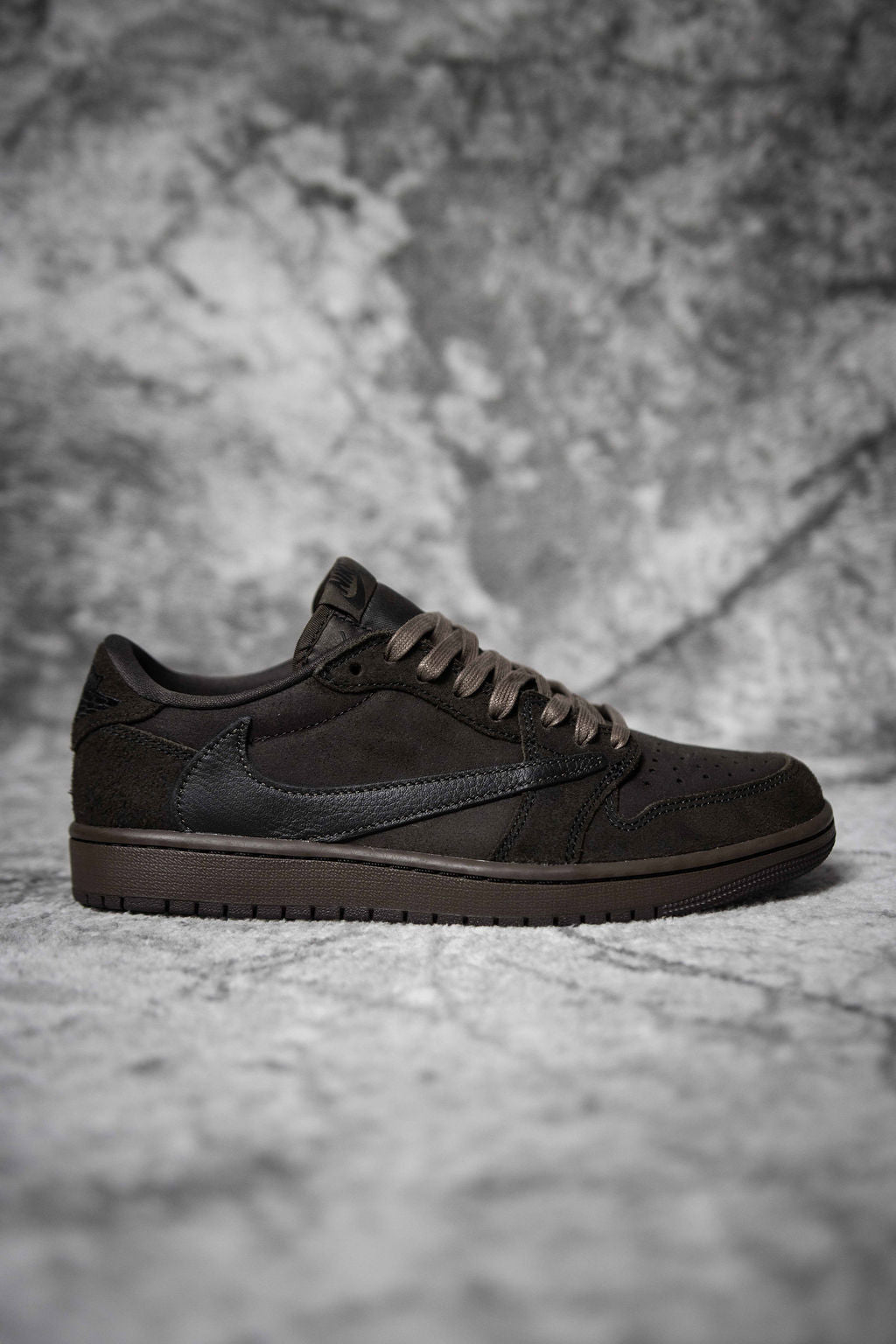 Jordan 1 Low x Travis Scott 'Velvet Brown'