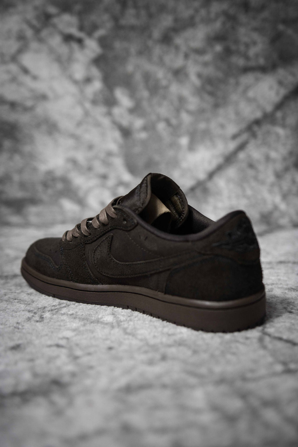 Jordan 1 Low x Travis Scott 'Velvet Brown'
