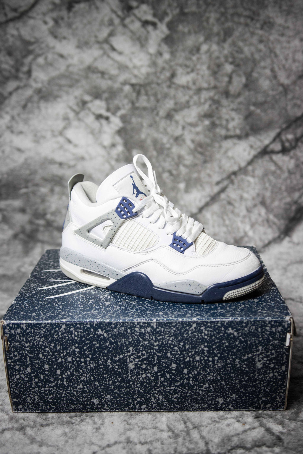 Jordan 4 Midnight Navy