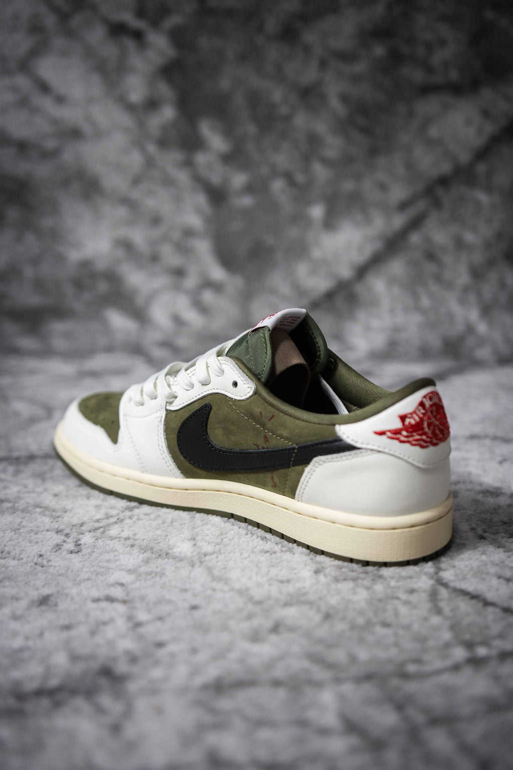 Jordan 1 Low x Travis Scott „Medium Olive”