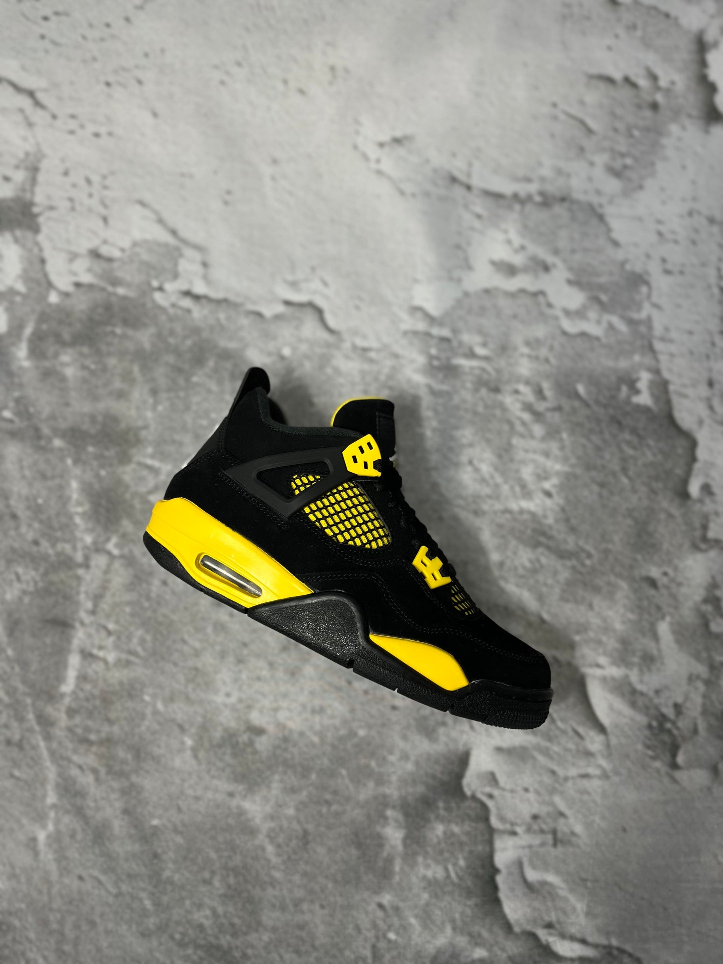 Jordan 4 Thunder Gs