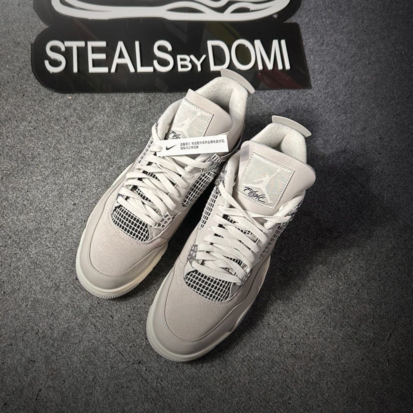 Jordan 4 Frozen Moments W