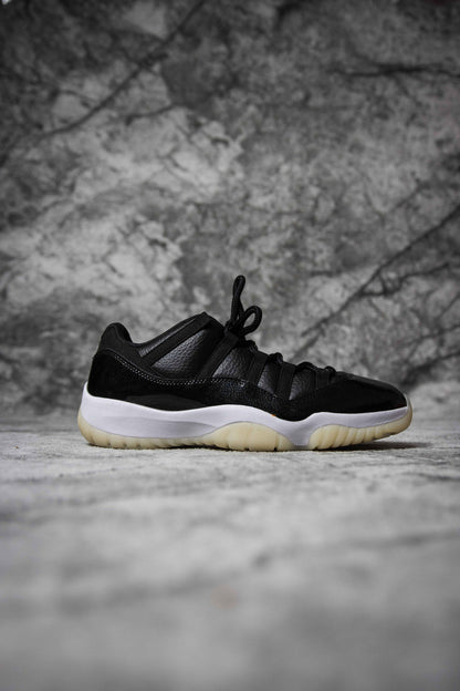Jordan 11 Low 72-10