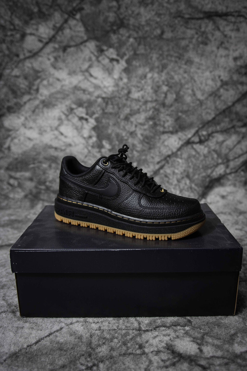Nike Air Force 1 Luxe Black Gum