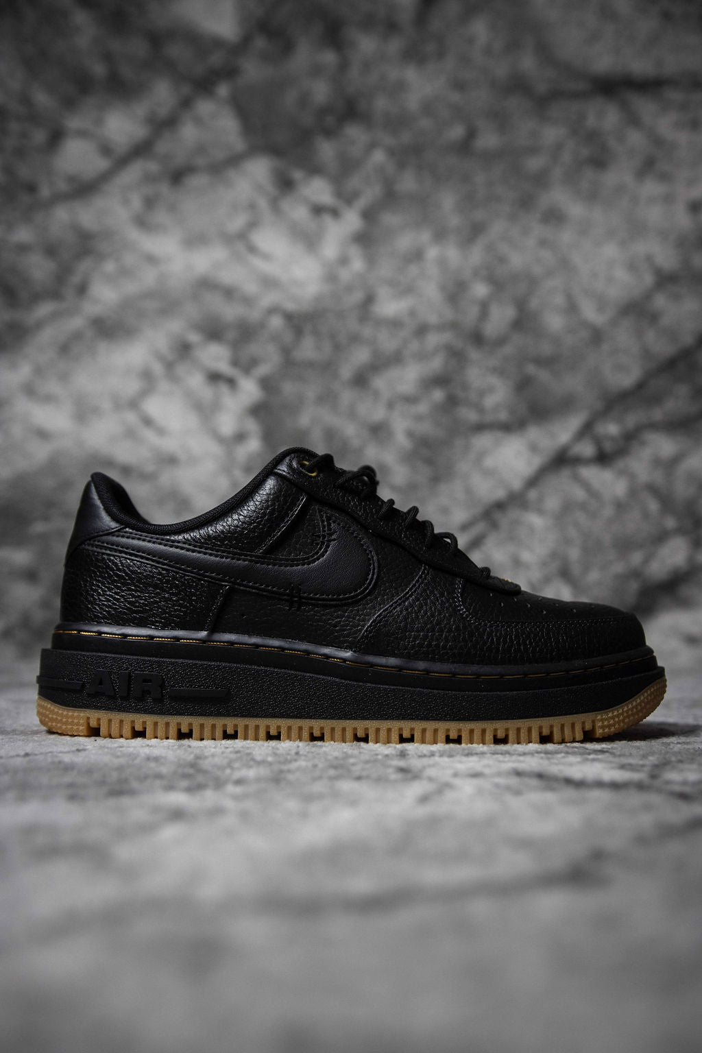 Nike Air Force 1 Luxe Black Gum