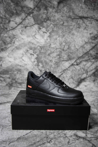 Nike Air Force 1 Low x Supreme Black