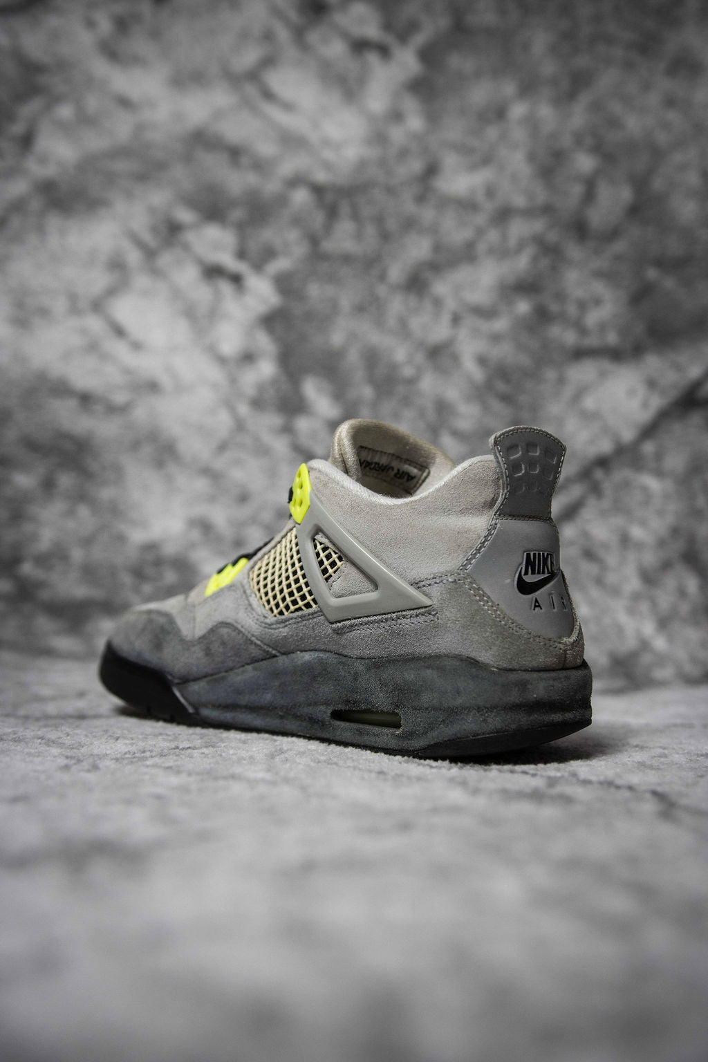 Jordan 4 Neon Gs