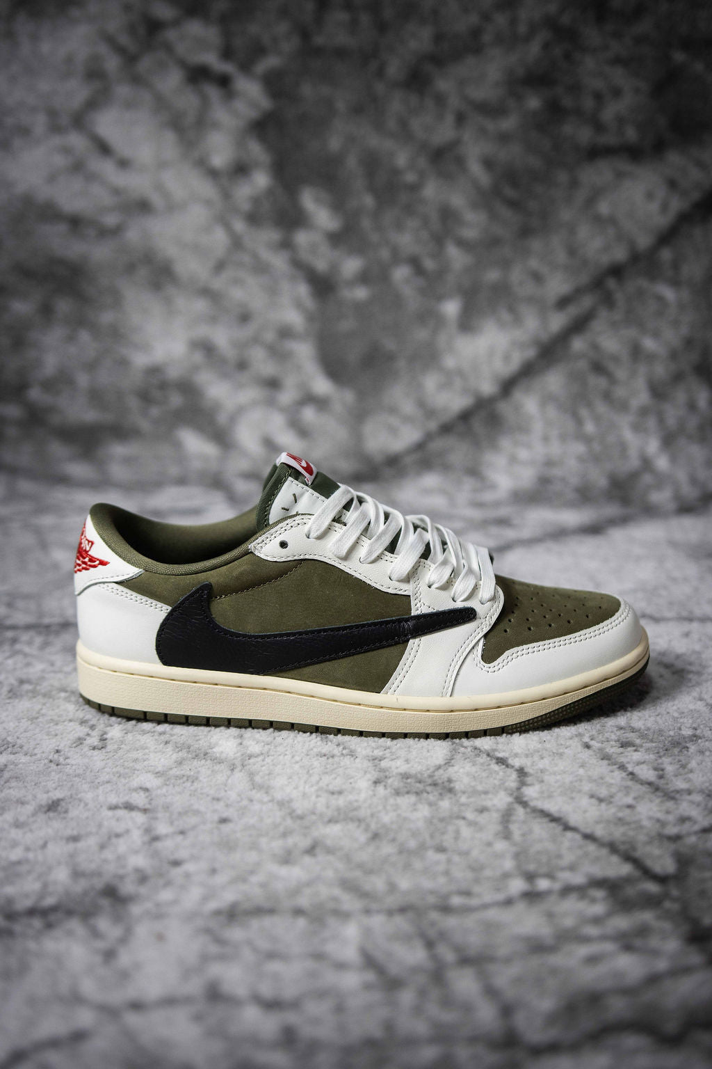 Jordan 1 Low x Travis Scott 'Medium Olive'